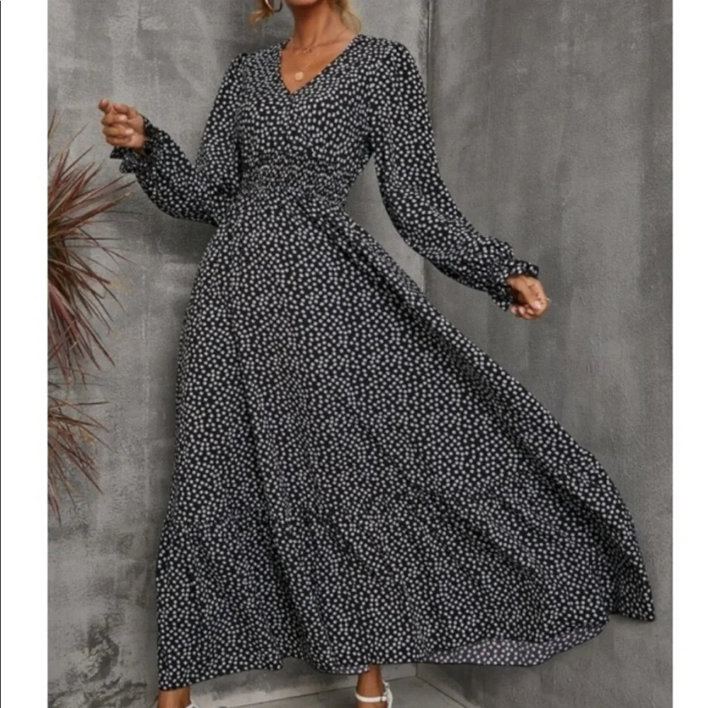 Boho Gypsy Print Flounce Sleeve Smocked Dress - Picture 12 of 14